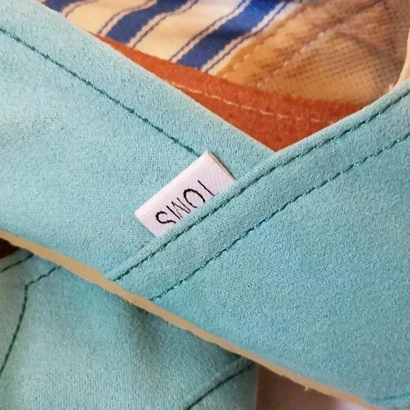 Toms Suede Slip-On Loafers Flats Sz 4 Light Blue - Picture 3 of 6